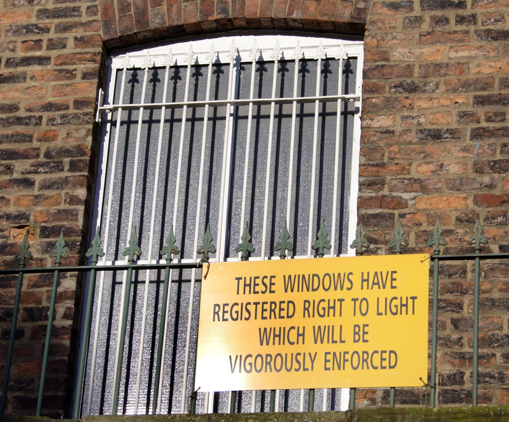 How rights to light are established in law